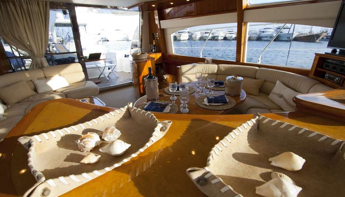 Azimut 58
