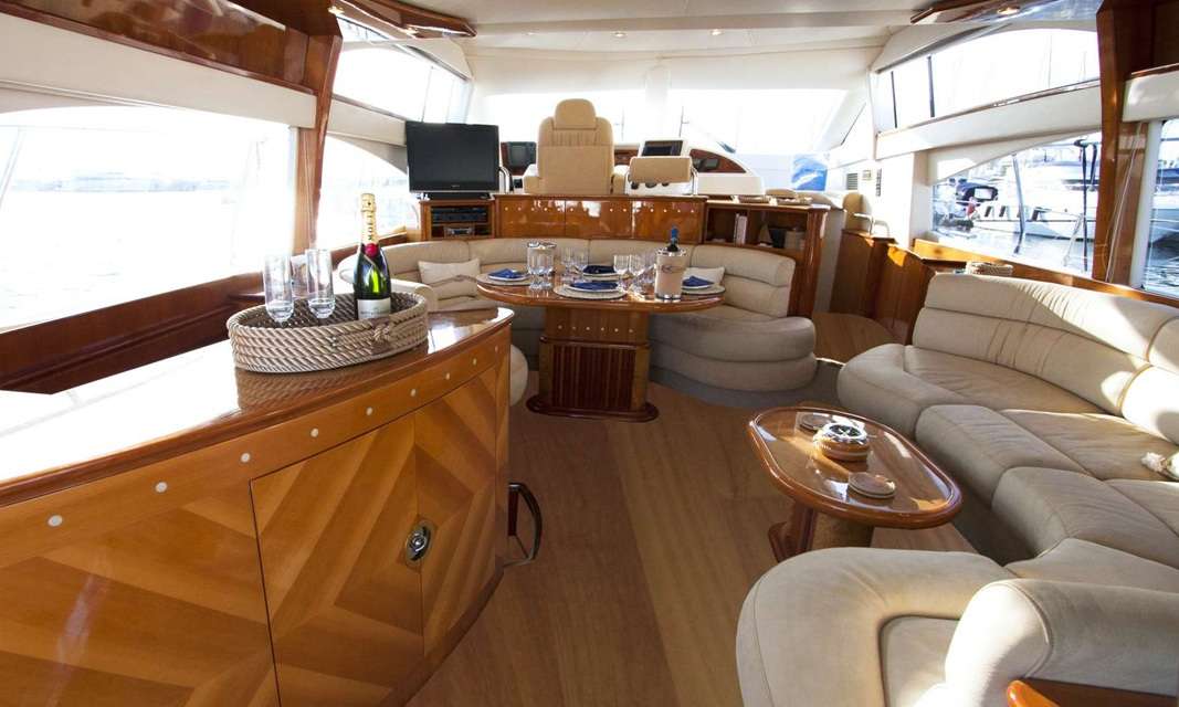 Azimut 58