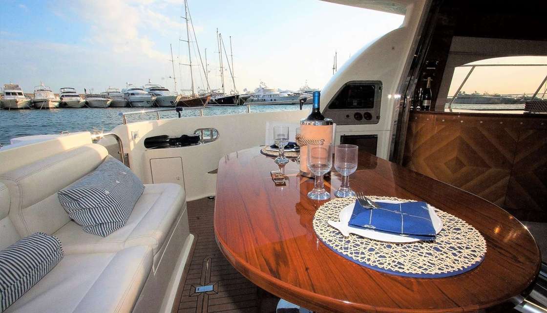 Azimut 58