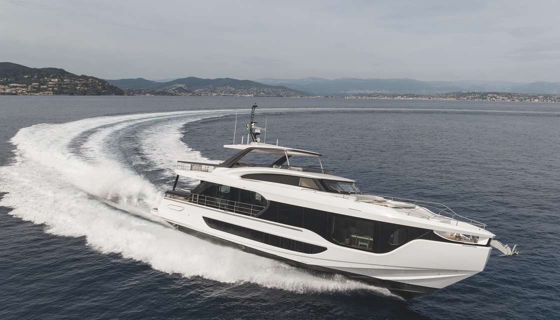 Azimut Grande 26