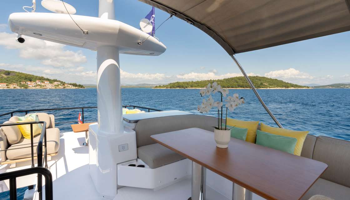 Azimut Magellano 60