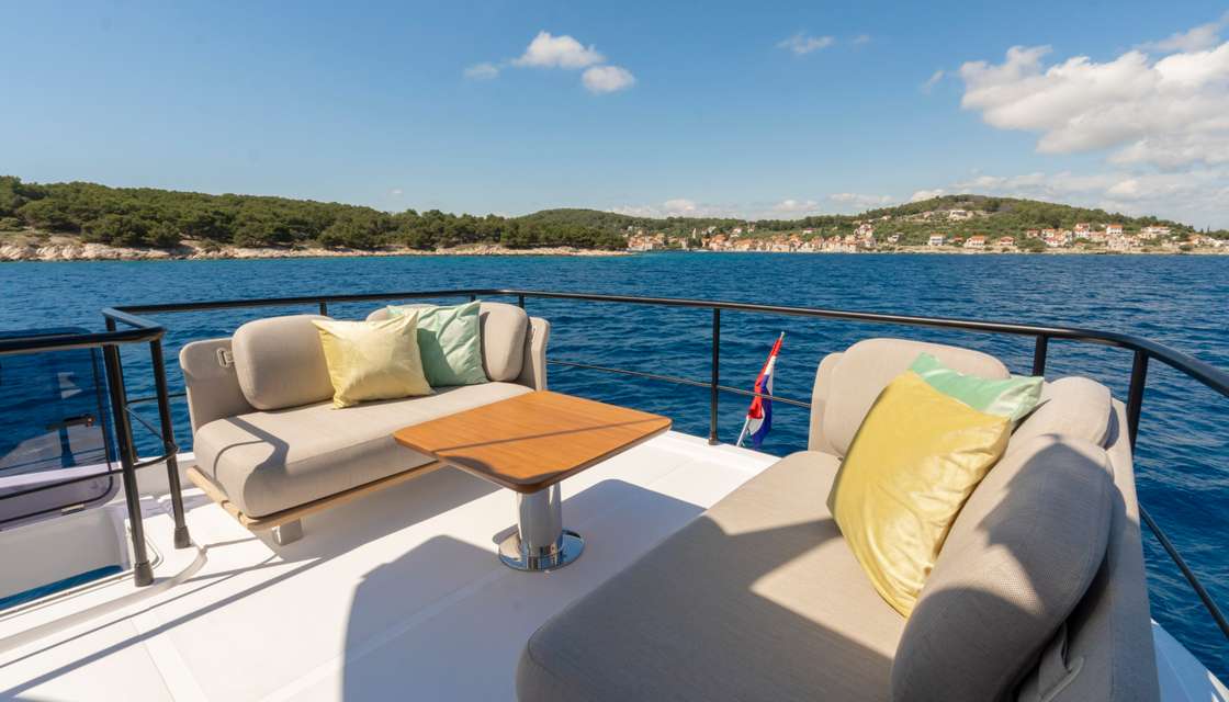 Azimut Magellano 60