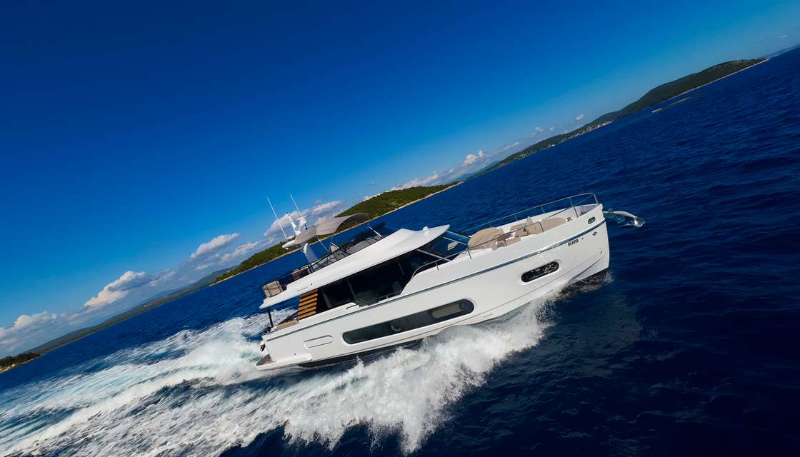 Azimut Magellano 60