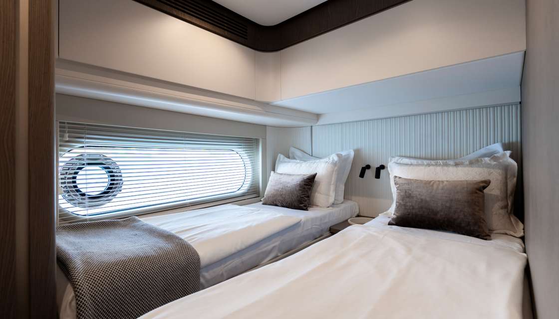 Azimut Magellano 60