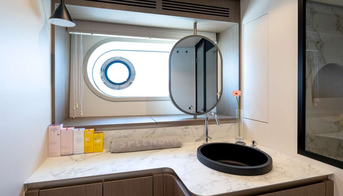 Azimut Magellano 60
