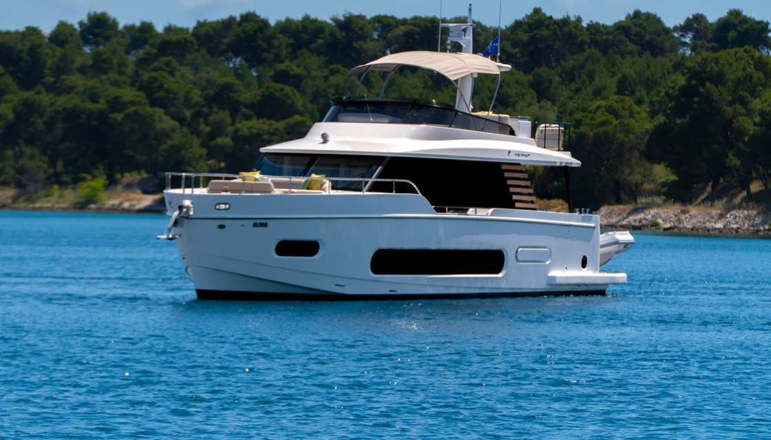 Azimut Magellano 60