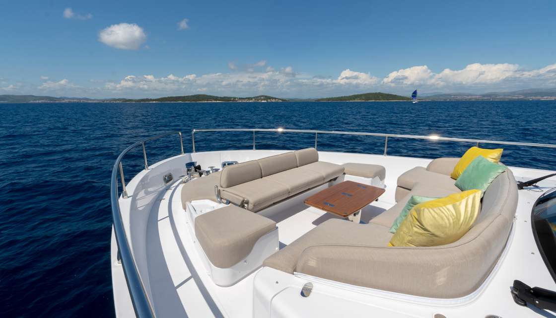 Azimut Magellano 60