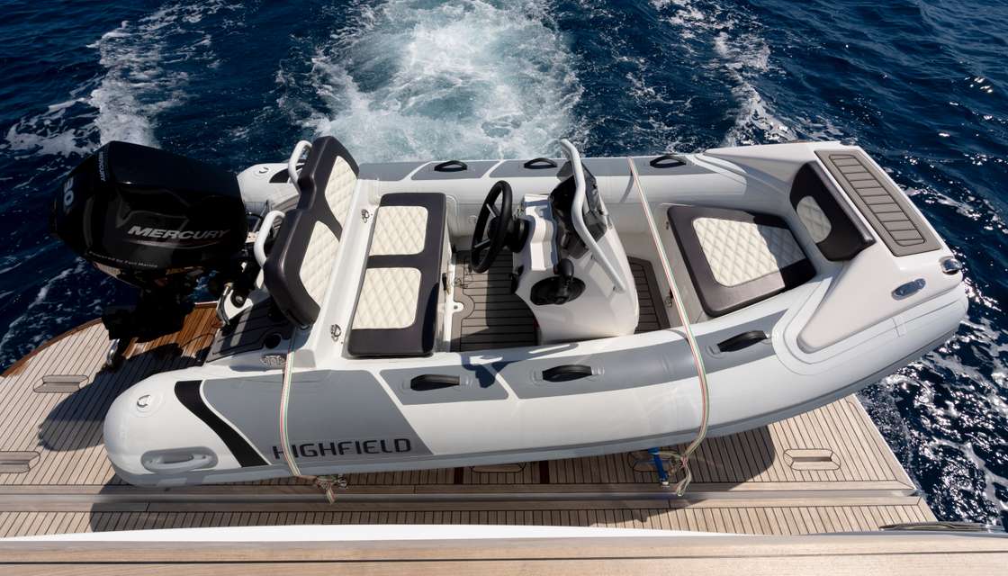 Azimut Magellano 60