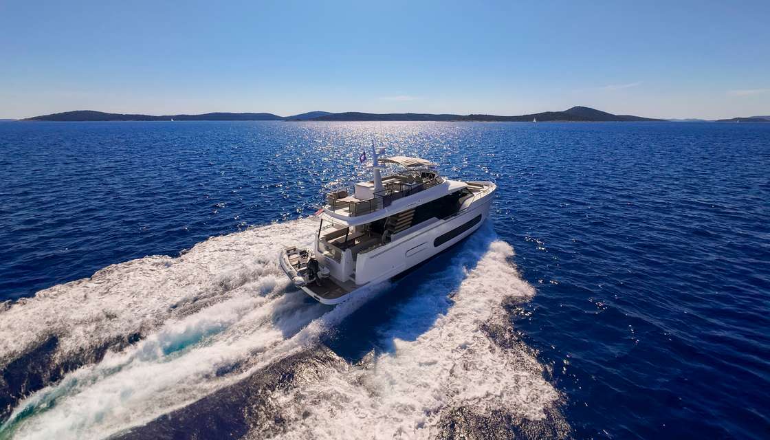 Azimut Magellano 60