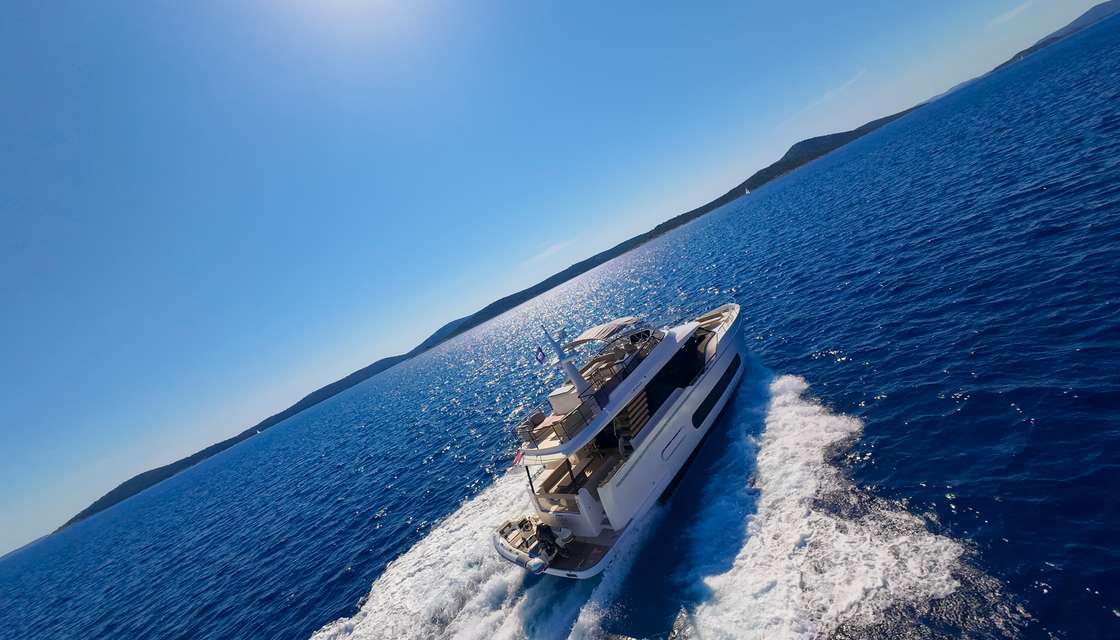Azimut Magellano 60