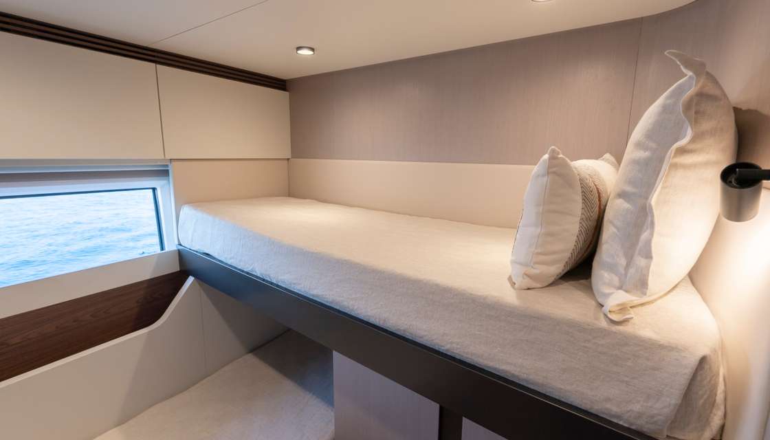 Azimut S7