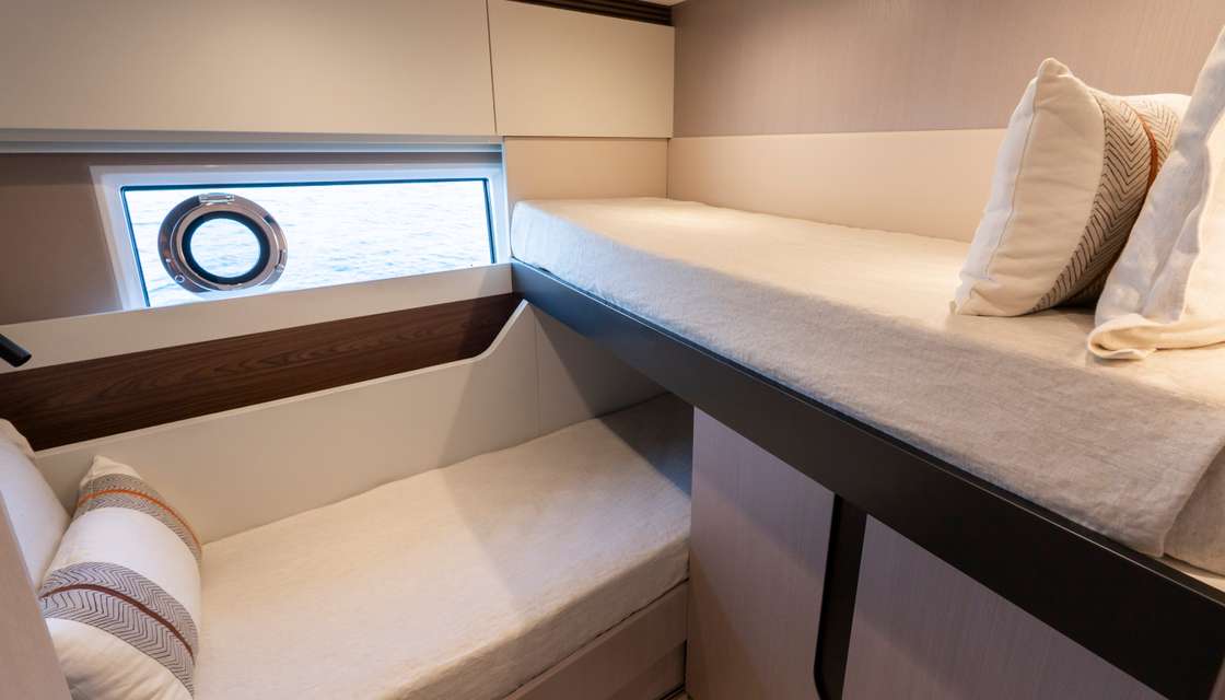 Azimut S7