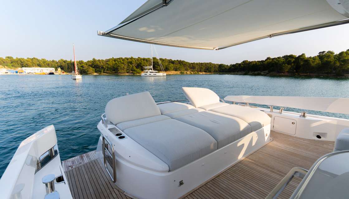 Azimut S7