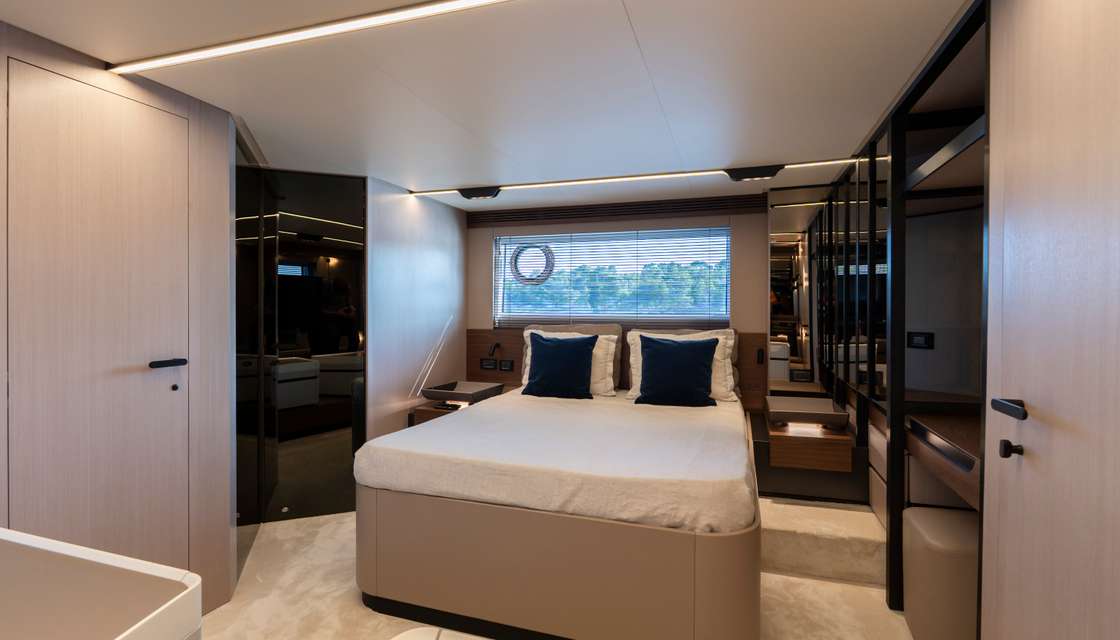 Azimut S7
