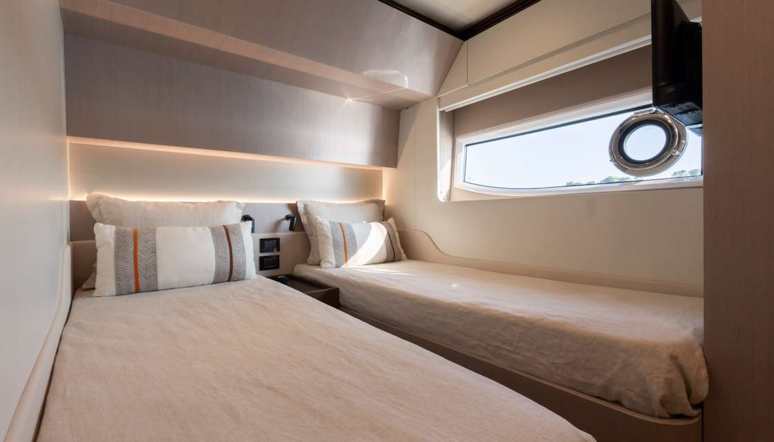 Azimut S7