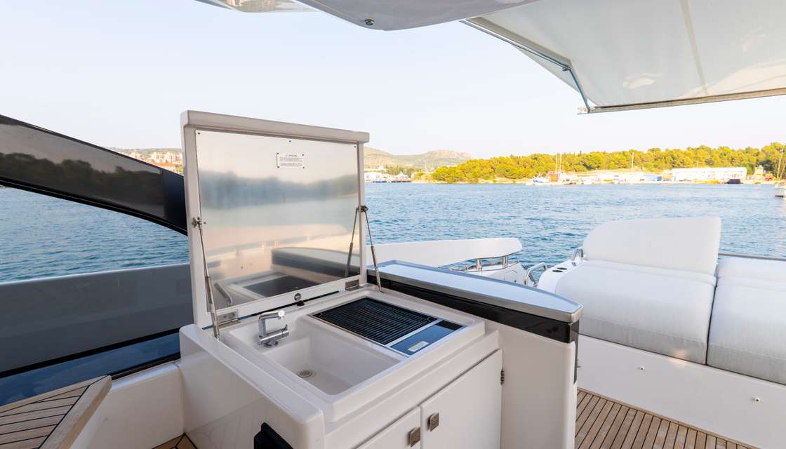Azimut S7