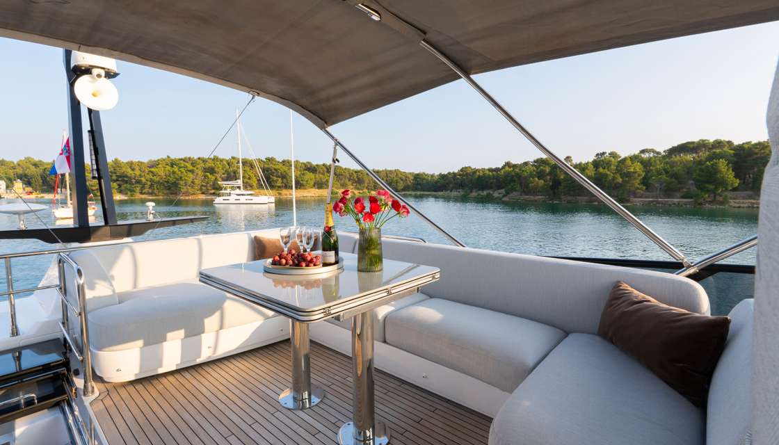 Azimut S7