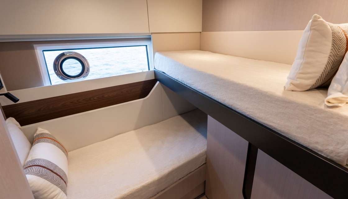 Azimut S7