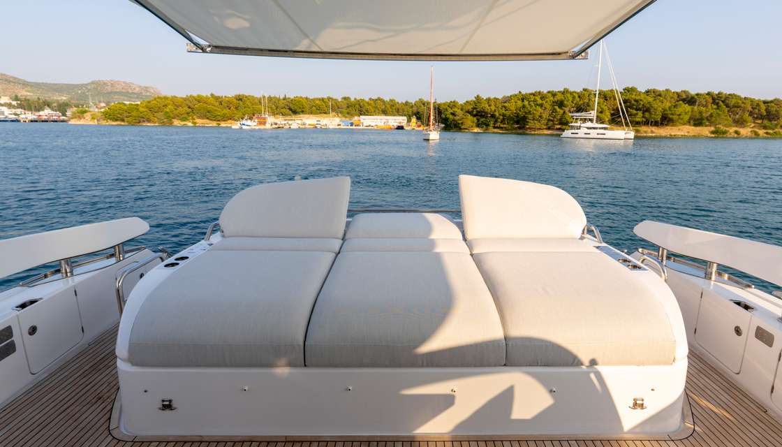 Azimut S7