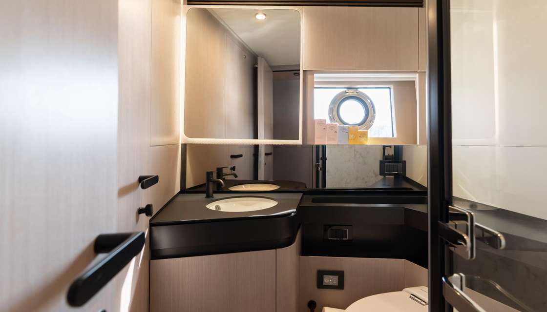 Azimut S7
