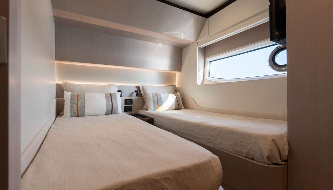 Azimut S7