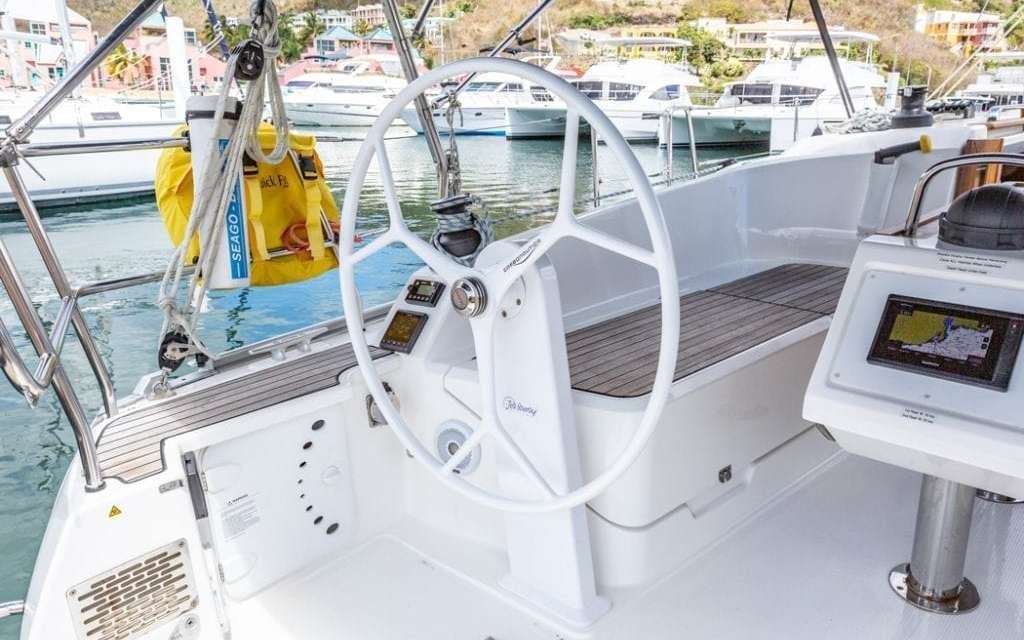 Bavaria 37