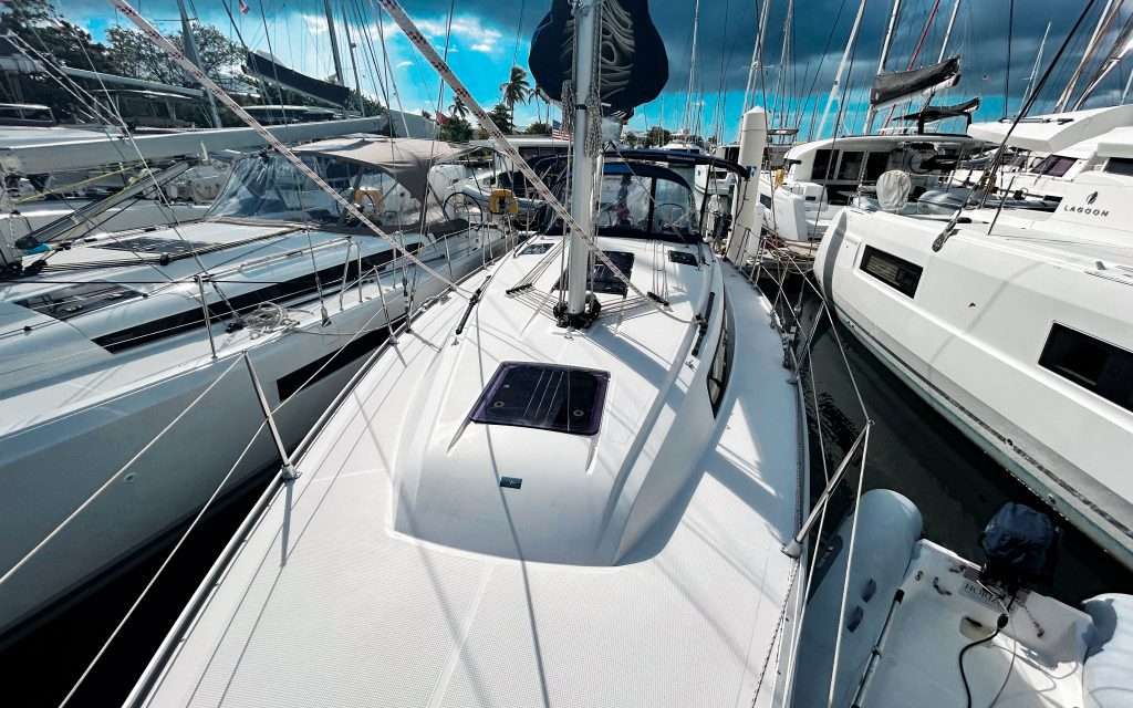 Bavaria 37