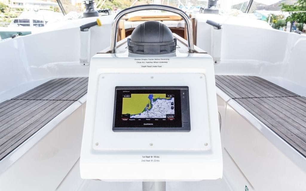 Bavaria 37