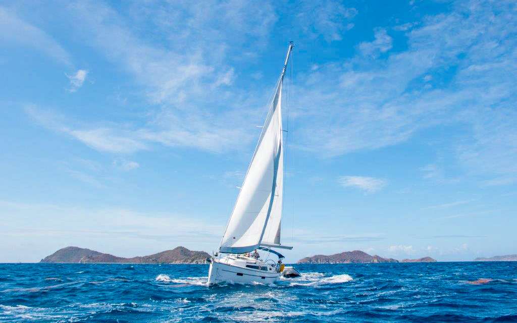 Bavaria 37
