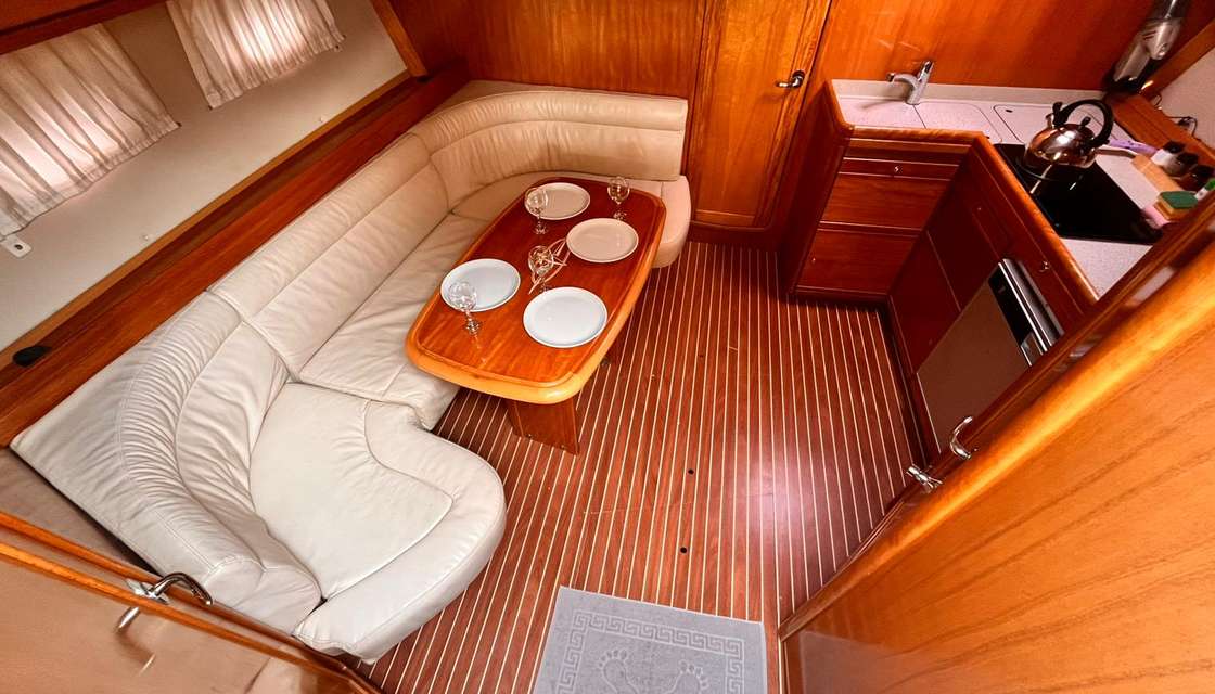 Bavaria 37 Sport