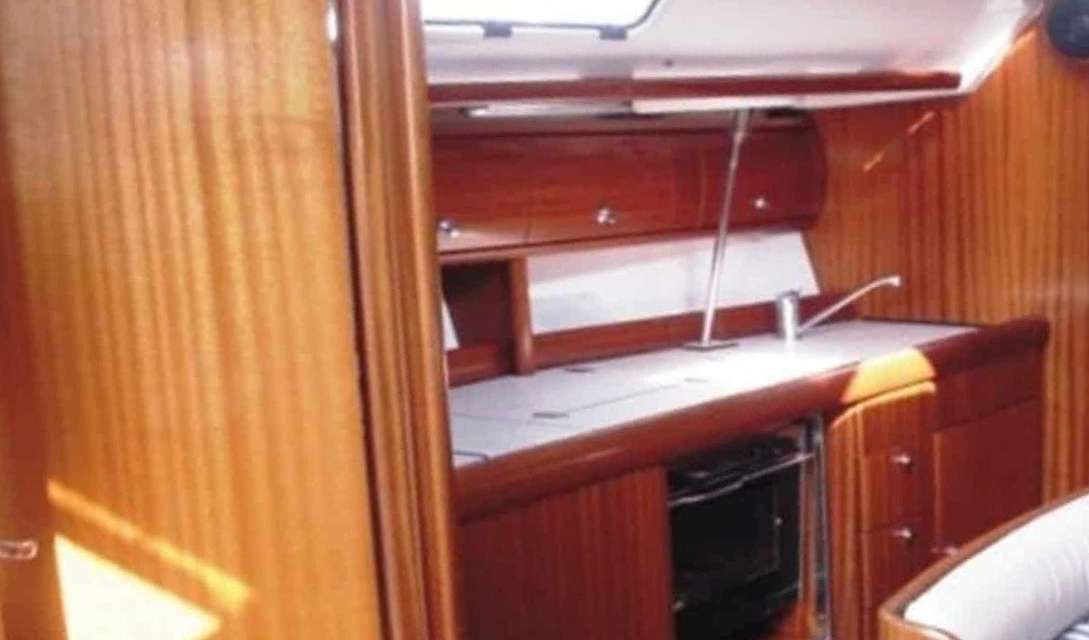 Bavaria 38