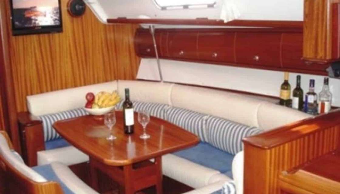 Bavaria 38