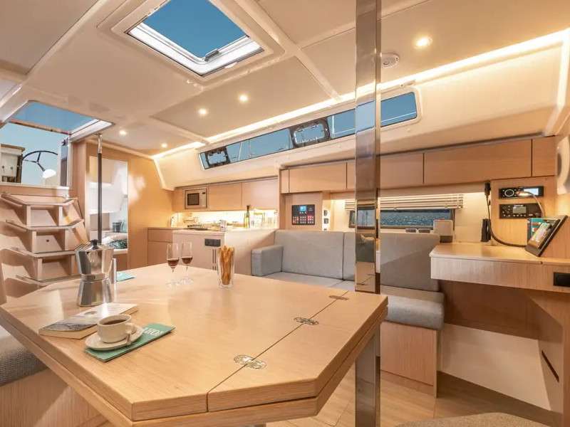Bavaria C42