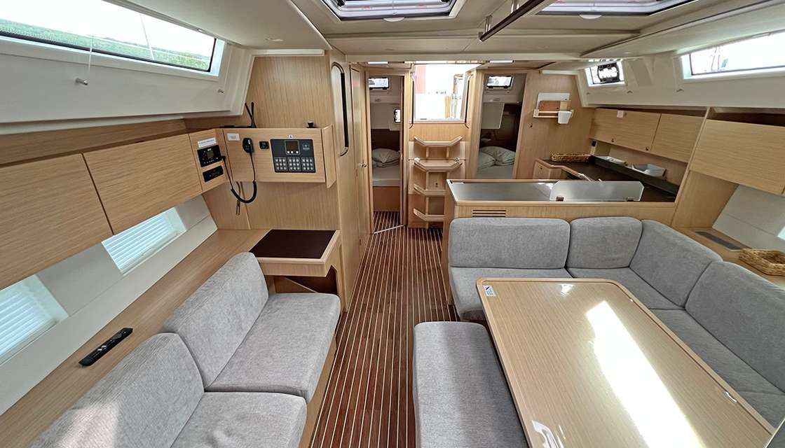 Bavaria C45 Style