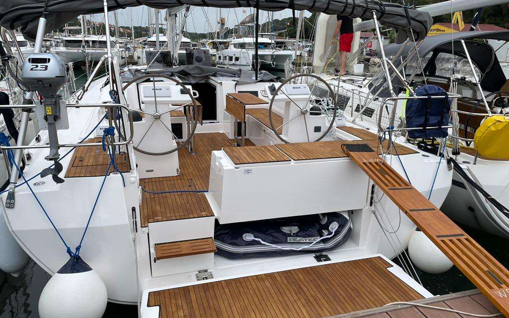 Bavaria C45 Style