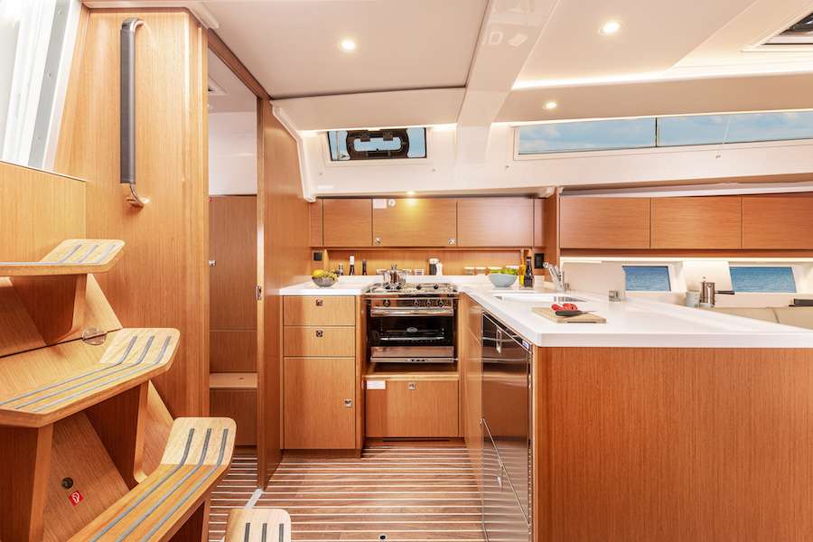 Bavaria C45 Style