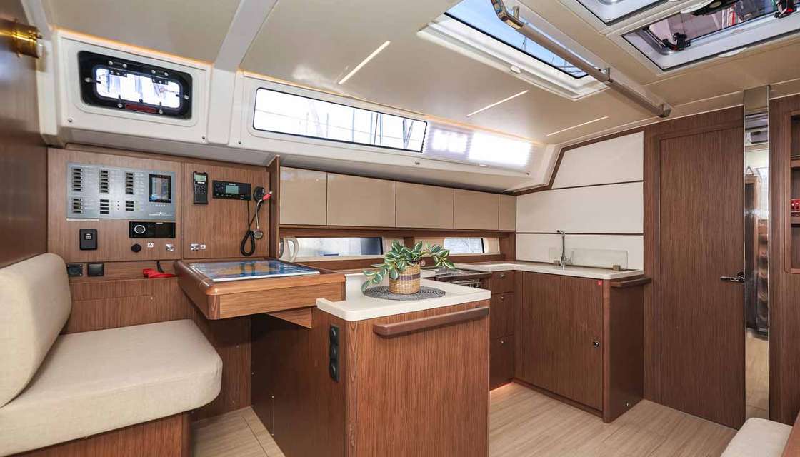 Bavaria C46