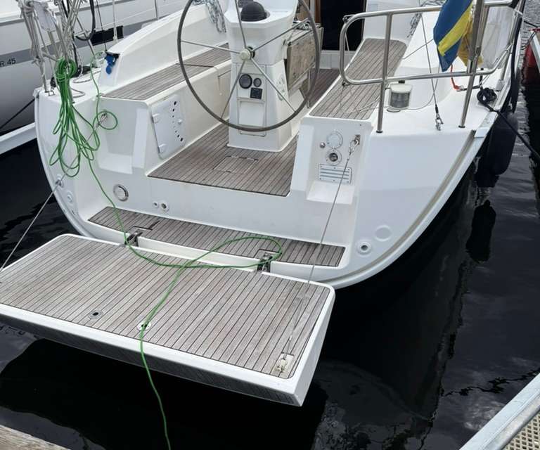 Bavaria Cruiser 32