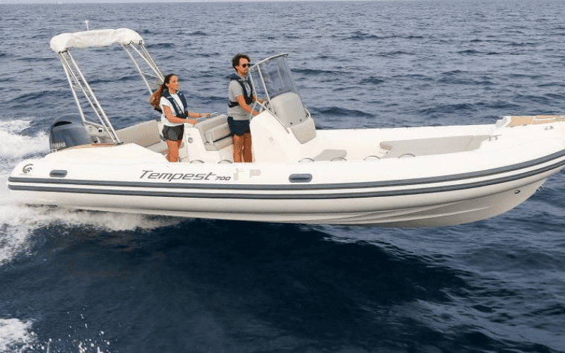 Tempest 700