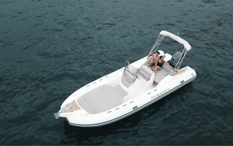 Tempest 700