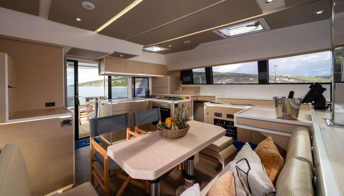 Distribución del barco Cervetti 44