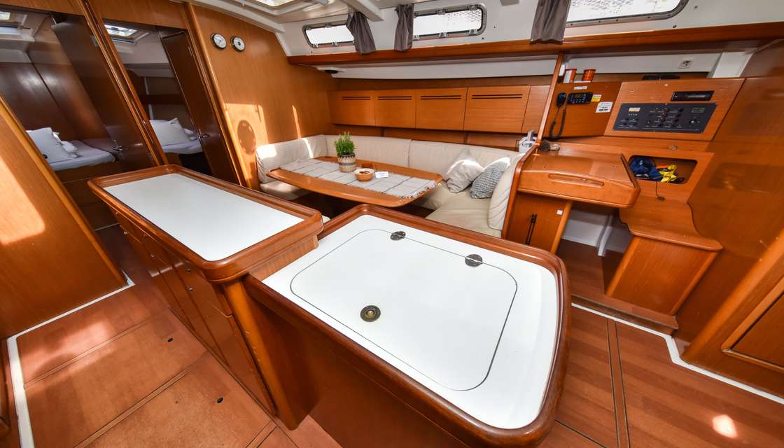 Cyclades 50.5