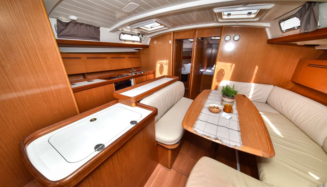 Cyclades 50.5