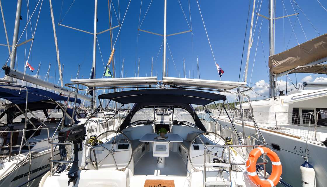 Cyclades 50.5