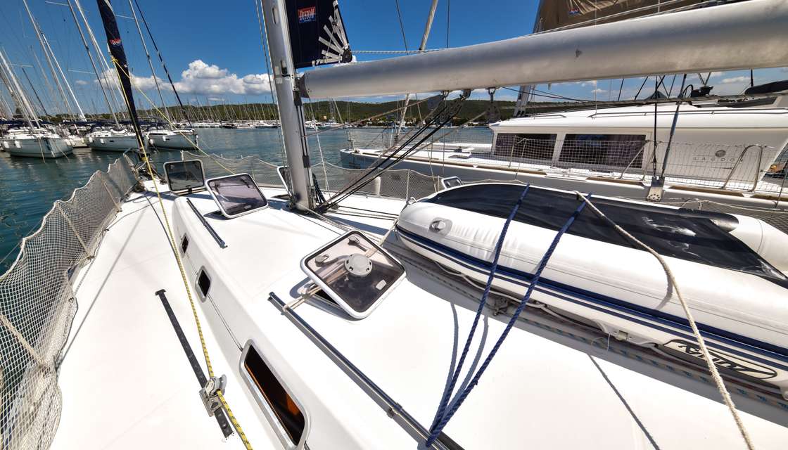 Cyclades 50.5
