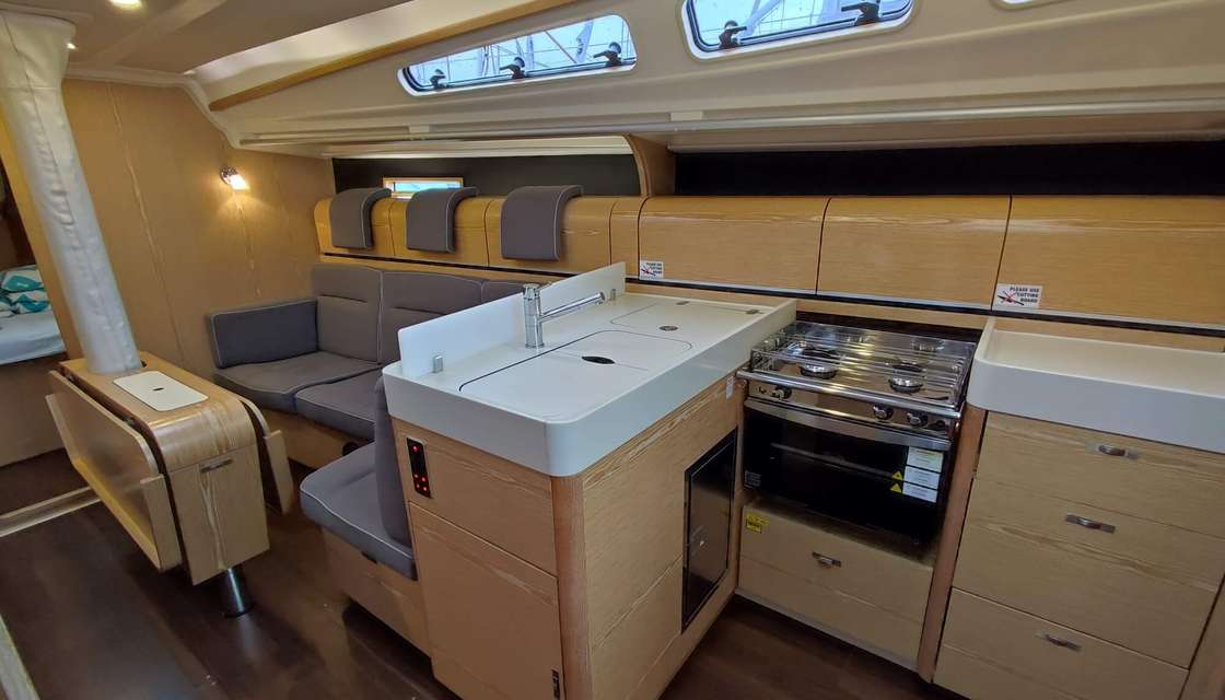 Dehler 38