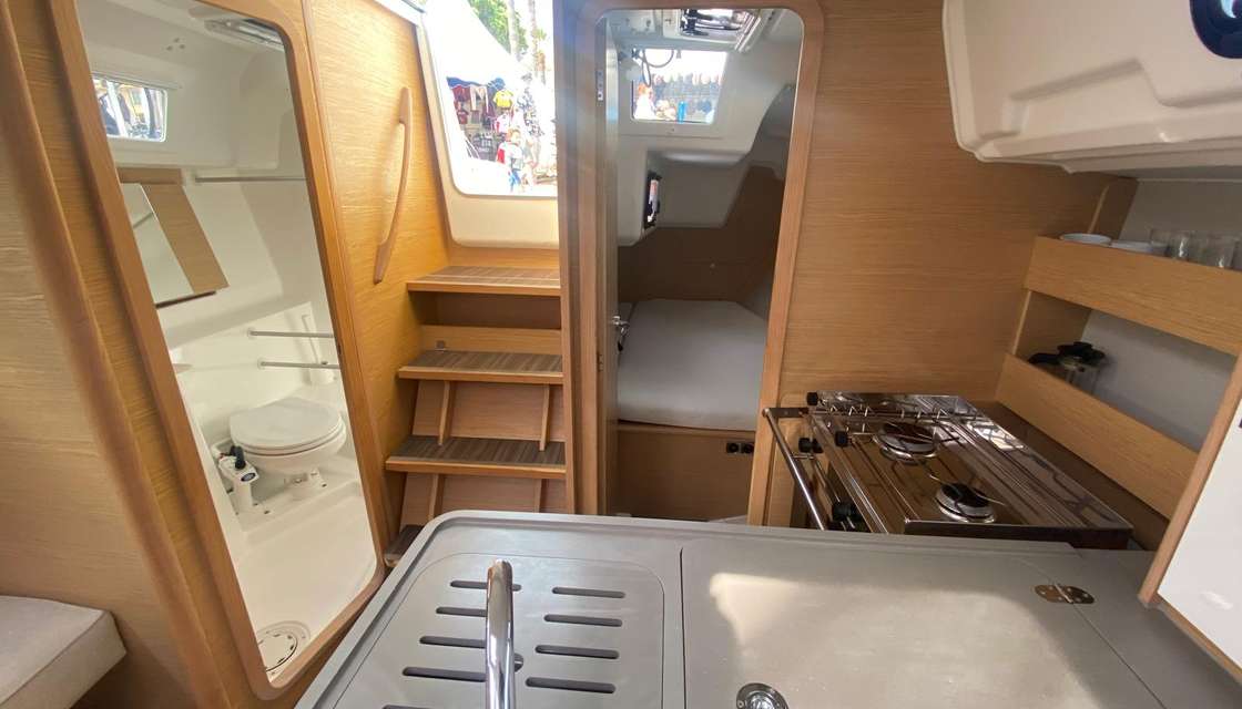 Dufour 32