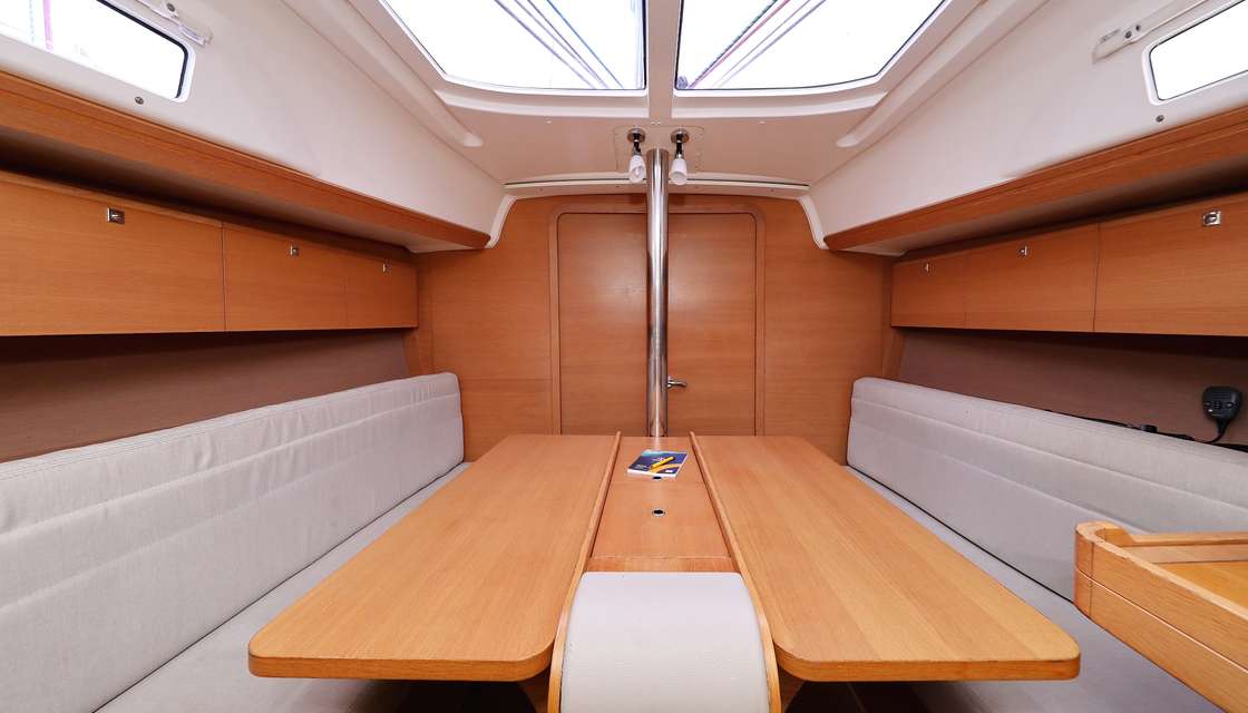 Dufour 350 Grand Large