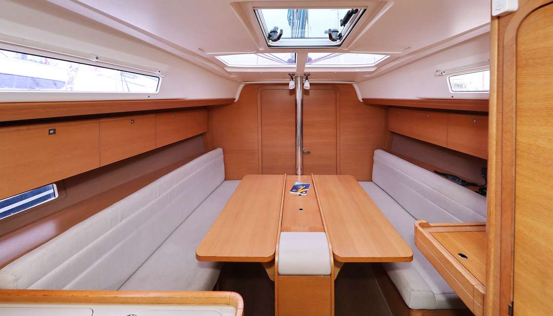 Dufour 350 Grand Large