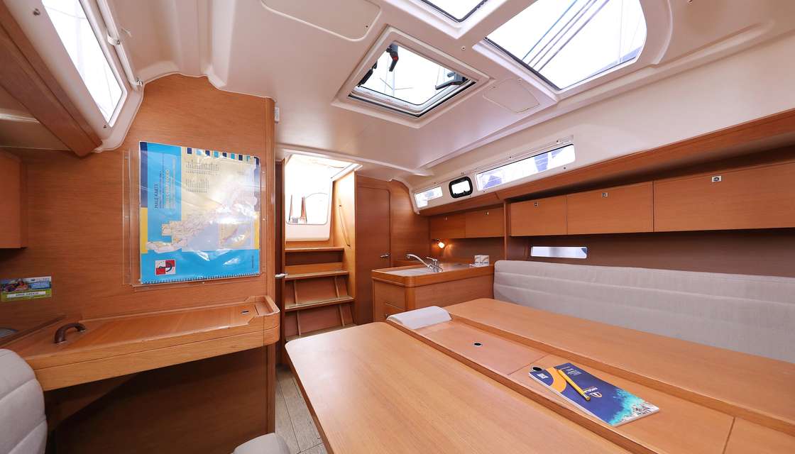 Dufour 350 Grand Large